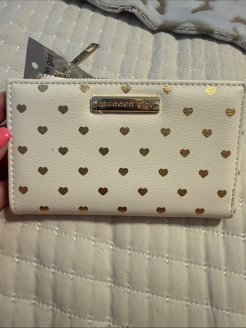 Madden Girl White Card Wallet with Gold Heart Print